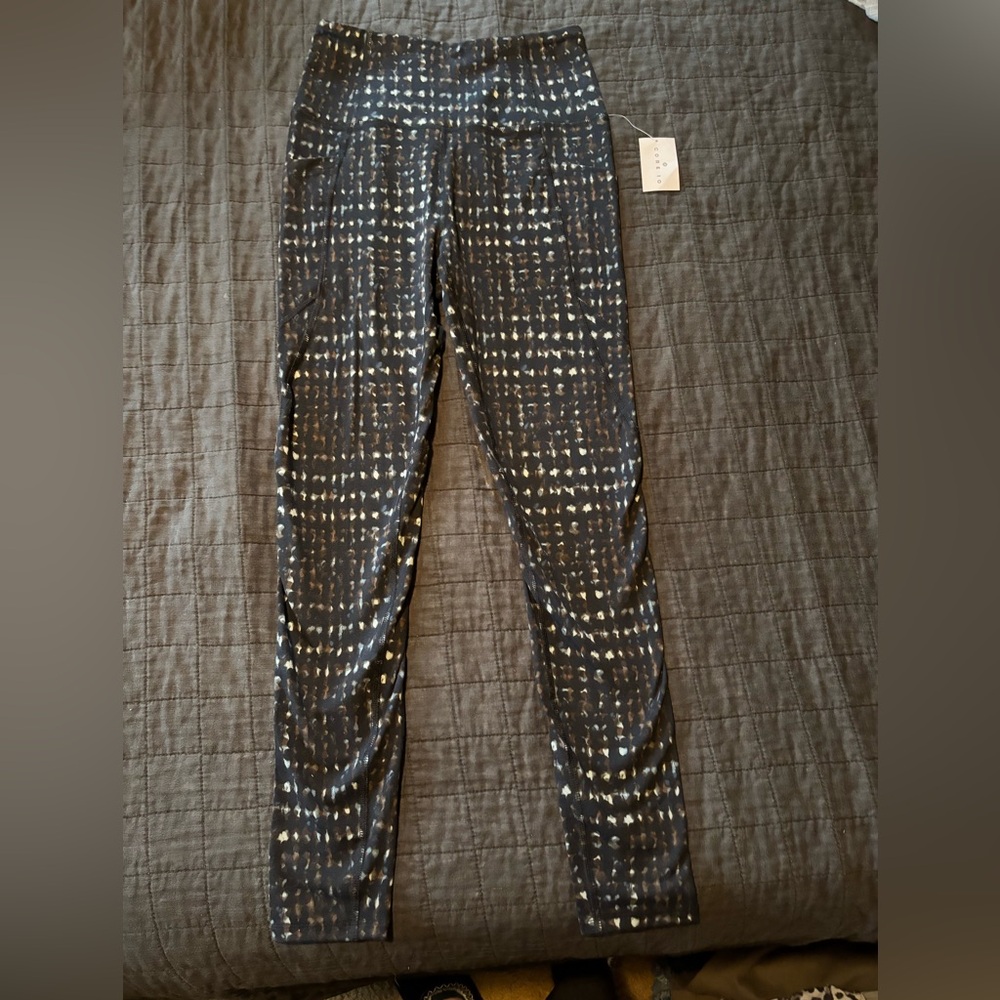 Core Io athletic‎ leggings size small NWT
